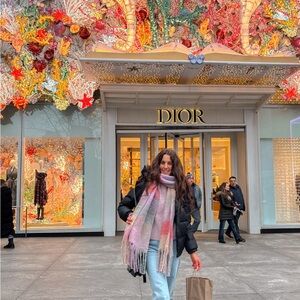 Meet your Posher, Christina